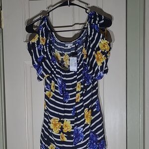 💥Brand New!💥 Maurices Women's Floral Top - SIZE S